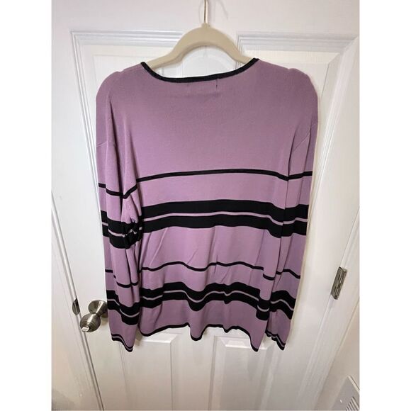 Finity Women’s 1X purple black cardigan 1 button - Picture 2 of 6